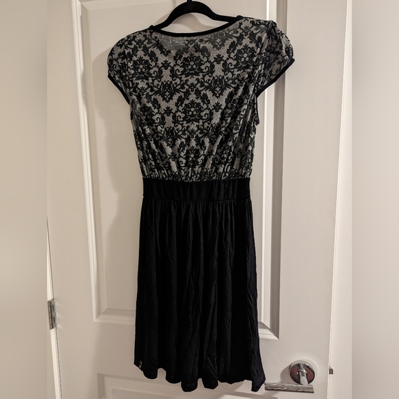 COLCCI | Black and gray, damask print dress, lined skirt, Very stretchy, medium - Picture 7 of 11